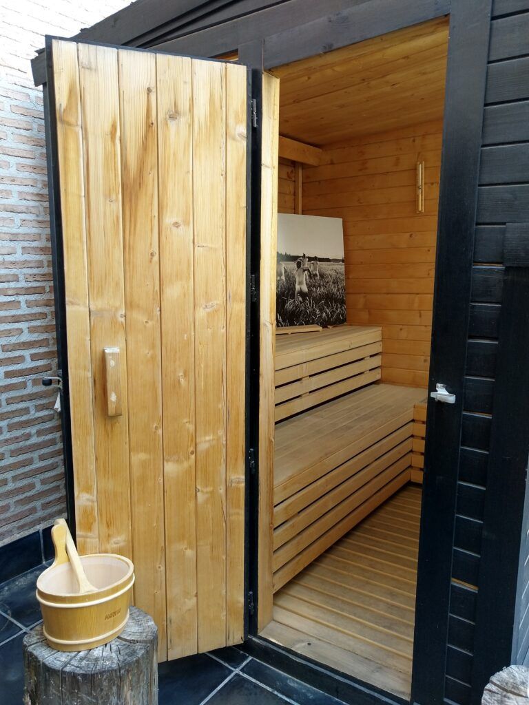 sauna auki