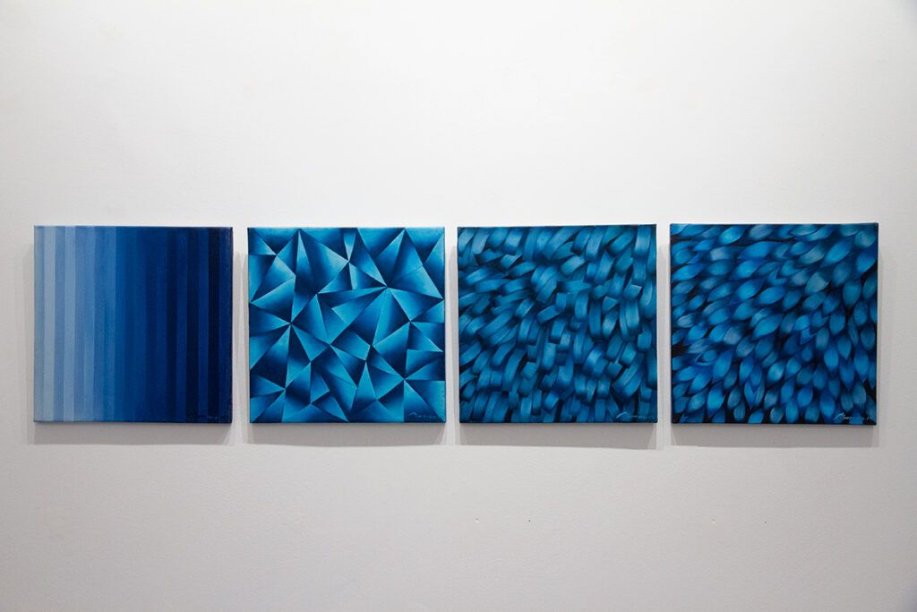 cuatro pinturas azules